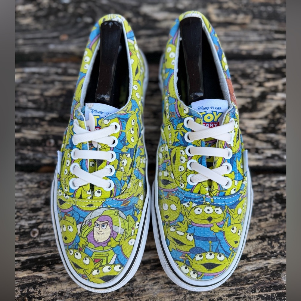 Vans Disney Pixar Toy Story x Era 'Aliens' Collaboration Shoes M-7 W-8.5   T7 - Picture 3 of 16